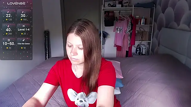 Aleksasamuii online show from July 14, 2026, 7:46 am