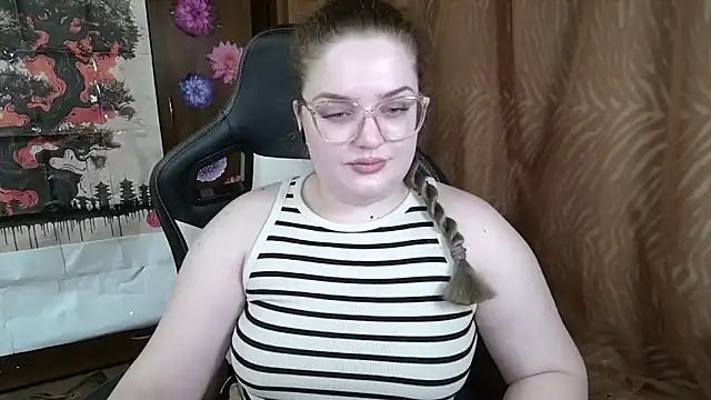 Teasing Dora online show from April 2, 2026, 8:48 pm