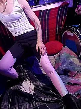 Snapshot of AllucyLu chatting on March 2, 2026, 7:15 am AllucyLu online show from March 2, 2026, 7:15 am