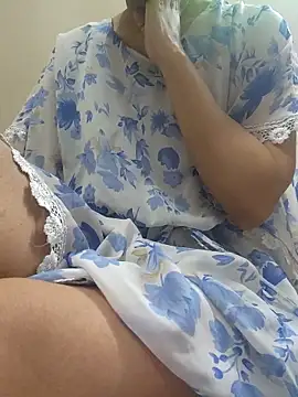 Snapshot of ISSLAA chatting on February 17, 2026, 11:35 pm ISSLAA online show from February 17, 2026, 11:35 pm