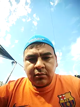 Sergiowooo online show from February 16, 2026, 7:45 pm