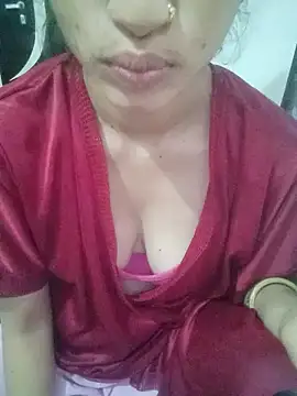 Snapshot of khushi_rawat chatting on February 19, 2026, 2:41 am khushi rawat online show from February 19, 2026, 2:41 am