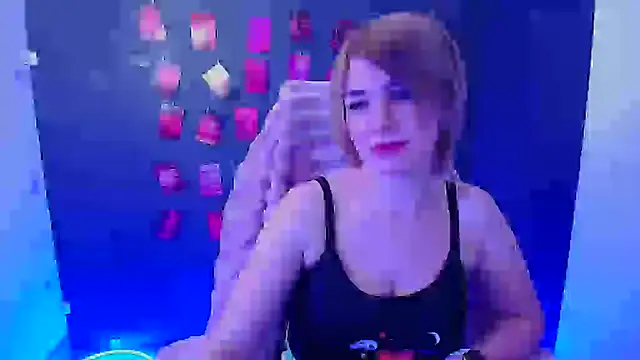 CuttieEmma online show from February 16, 2026, 12:37 pm