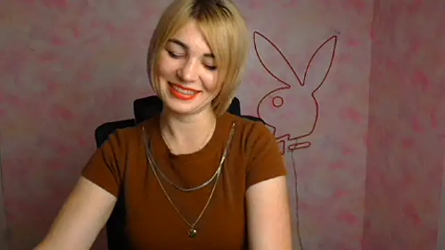 CuttieEmma online show from July 24, 2026, 5:47 am