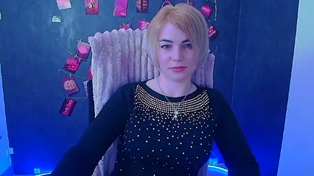 Snapshot of CuttieEmma chatting on May 4, 2026, 11:57 am CuttieEmma online show from May 4, 2026, 11:57 am