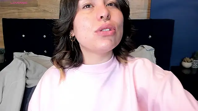 Snapshot of Kennya_Rodriguez chatting on February 27, 2025, 10:44 am Kennya Rodriguez online show from February 27, 2025, 10:44 am