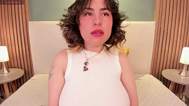 Snapshot of Kennya_Rodriguez chatting on January 21, 2025, 2:54 am Kennya Rodriguez online show from January 21, 2025, 2:54 am