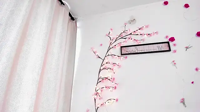 NicoRobinx online show from April 8, 2026, 12:17 pm