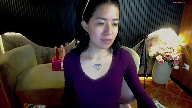 Lynn turner online show from April 12, 2026, 12:41 pm