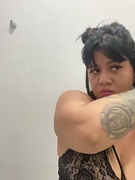 Snapshot of Luna_bigtitss777 chatting on February 10, 2026, 12:37 pm Luna bigtitss777 online show from February 10, 2026, 12:37 pm