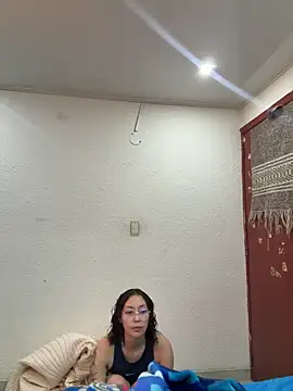 Snapshot of Charlotte_Mason chatting on February 5, 2026, 4:36 pm Charlotte Mason online show from February 5, 2026, 4:36 pm