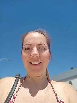 sexyrubyta online show from April 19, 2026, 10:05 am