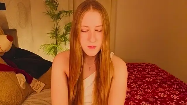 Snapshot of CassieReborn chatting on February 11, 2026, 9:25 pm CassieReborn online show from February 11, 2026, 9:25 pm