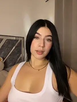  HannahFox  online show from April 6, 2026, 11:50 pm