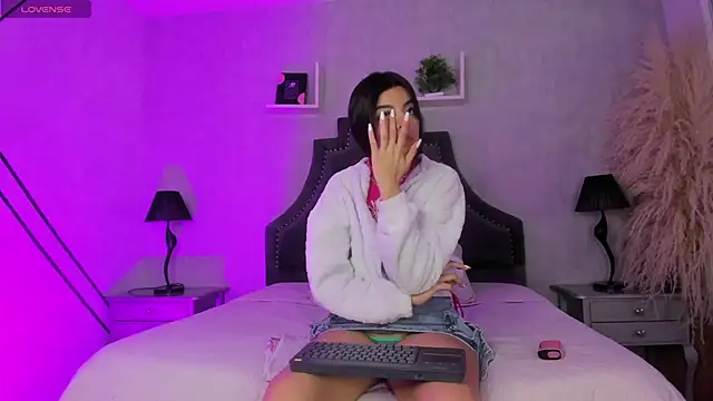 Snapshot of KarelyMitchel chatting on February 26, 2026, 1:11 pm KarelyMitchel online show from February 26, 2026, 1:11 pm