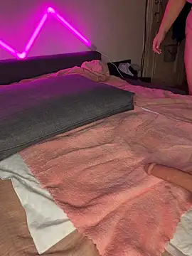 Snapshot of AlyaX_X chatting on February 11, 2026, 10:09 pm AlyaX X online show from February 11, 2026, 10:09 pm