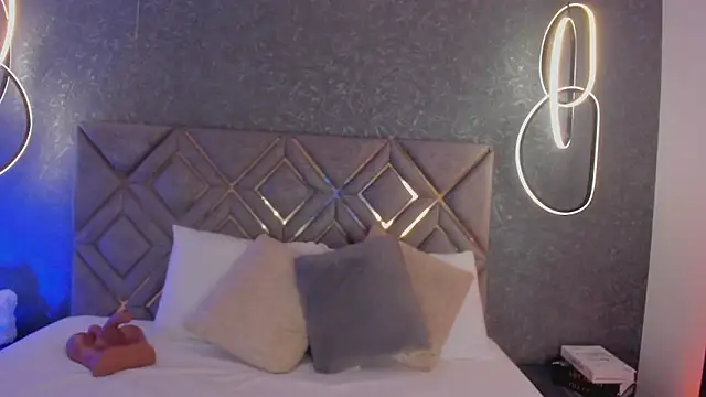 Snapshot of Bella-Swant chatting on February 21, 2026, 7:38 pm Bella-Swant online show from February 21, 2026, 7:38 pm