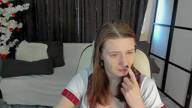 Kathrine Meyer online show from April 3, 2026, 2:07 am