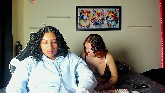 Snapshot of meredit_cris23 chatting on February 7, 2026, 5:59 am meredit cris23 online show from February 7, 2026, 5:59 am