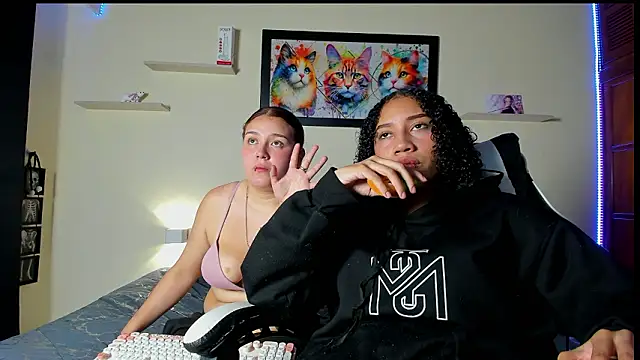 Snapshot of meredit_cris23 chatting on February 13, 2026, 2:33 am meredit cris23 online show from February 13, 2026, 2:33 am