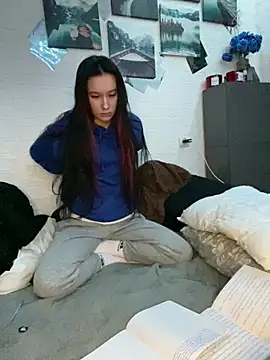 Carolina G0lden online show from April 20, 2026, 10:11 pm