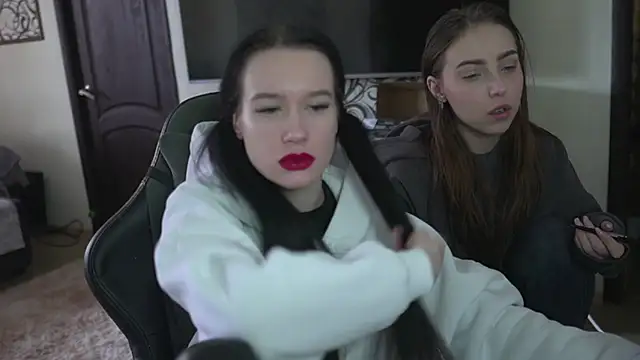 Carolina G0lden online show from February 6, 2026, 9:27 am