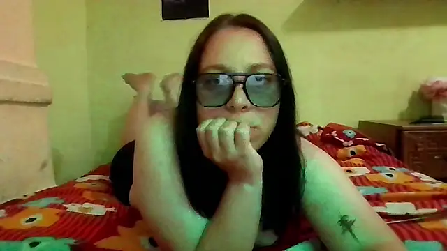 MillaSourety online show from May 13, 2026, 10:44 am
