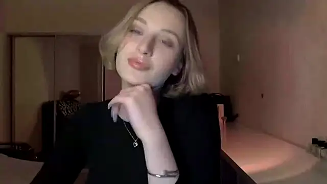 DeliciaBagnoli online show from February 28, 2026, 4:17 pm