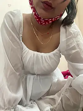 kavyababy00 online show from February 24, 2026, 5:25 pm