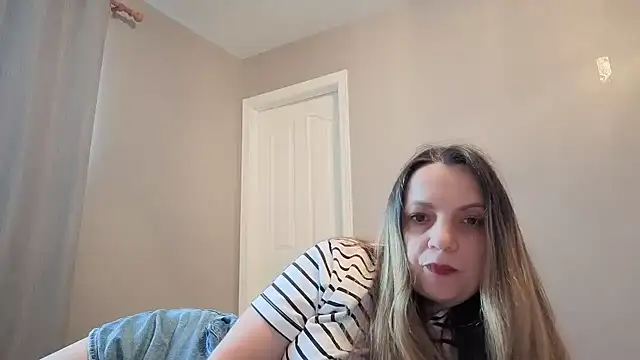 Snapshot of ShyFlameLive chatting on May 24, 2026, 6:52 pm ShyFlameLive online show from May 24, 2026, 6:52 pm