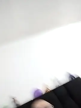 Snapshot of Camilo1826 chatting on February 13, 2026, 1:05 am Camilo1826 online show from February 13, 2026, 1:05 am