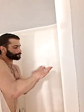 Snapshot of TrndSettr chatting on February 5, 2026, 11:33 pm TrndSettr online show from February 5, 2026, 11:33 pm