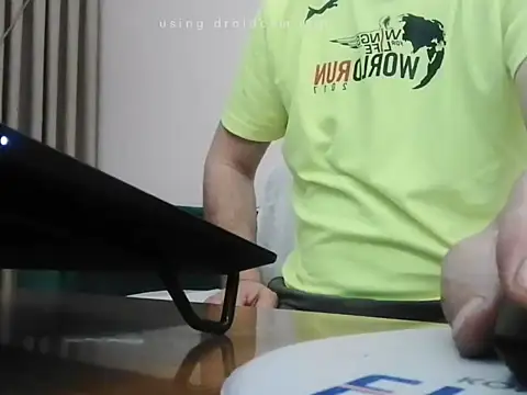 Snapshot of mete76 chatting on February 18, 2026, 7:43 pm mete76 online show from February 18, 2026, 7:43 pm