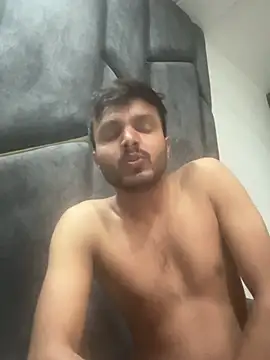 Snapshot of Rocky_mental chatting on February 19, 2026, 4:04 pm Rocky mental online show from February 19, 2026, 4:04 pm