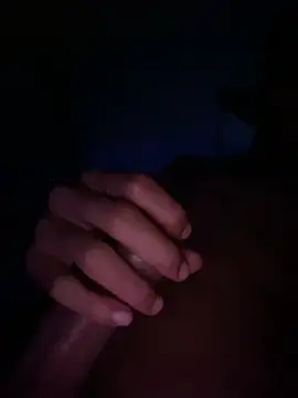 Snapshot of Adan21_cm chatting on February 18, 2026, 3:52 pm Adan21 cm online show from February 18, 2026, 3:52 pm