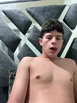 Snapshot of Andy12912 chatting on February 12, 2026, 4:40 pm Andy12912 online show from February 12, 2026, 4:40 pm