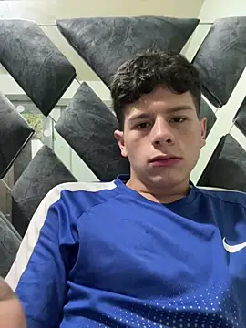 Snapshot of Andy12912 chatting on February 2, 2026, 9:47 pm Andy12912 online show from February 2, 2026, 9:47 pm