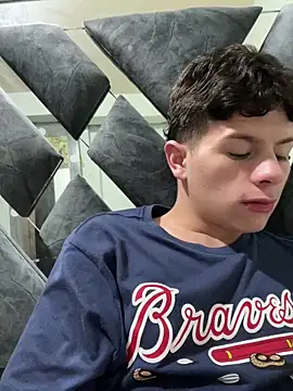 Snapshot of Andy12912 chatting on February 4, 2026, 3:51 pm Andy12912 online show from February 4, 2026, 3:51 pm