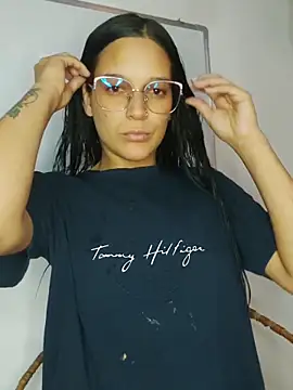 Snapshot of Perla_and_Maikol chatting on February 2, 2026, 6:29 pm Perla and Maikol online show from February 2, 2026, 6:29 pm