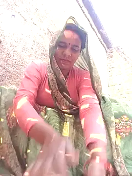 Snapshot of Muskan44s chatting on May 15, 2026, 1:36 am Muskan44s online show from May 15, 2026, 1:36 am