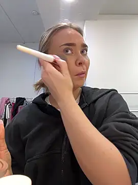 MonicaWestt online show from March 12, 2026, 6:39 am