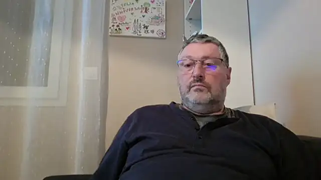 doudou310 online show from February 23, 2026, 5:09 am