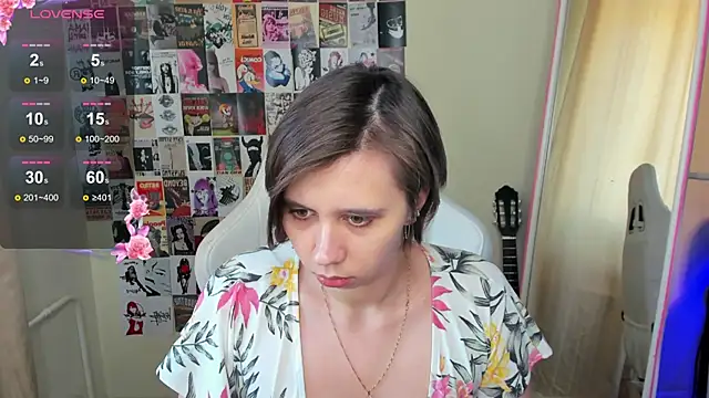 Snapshot of Scarlet_Sirenn chatting on February 20, 2026, 8:27 am Scarlet Sirenn online show from February 20, 2026, 8:27 am