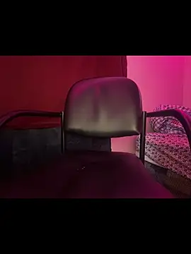 vexahleah online show from June 2, 2026, 5:46 pm