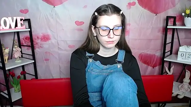 Snapshot of LilianaShine chatting on March 2, 2026, 6:14 am LilianaShine online show from March 2, 2026, 6:14 am