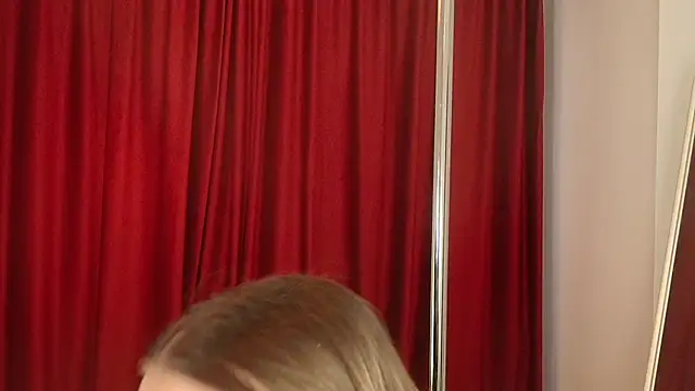 Snapshot of Angel-Kisss chatting on February 25, 2026, 5:07 am Angel-Kisss online show from February 25, 2026, 5:07 am