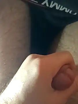 Snapshot of Erkegin001 chatting on February 17, 2026, 8:22 am Erkegin001 online show from February 17, 2026, 8:22 am