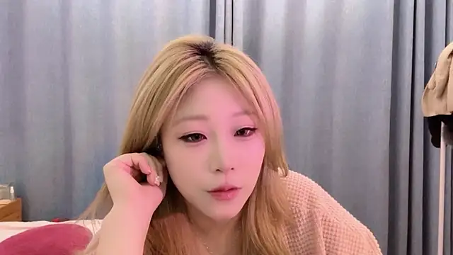 Snapshot of SM_JIAJIA_ZL chatting on June 26, 2026, 3:07 pm SM JIAJIA ZL online show from June 26, 2026, 3:07 pm