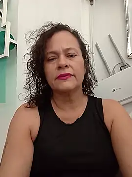 Snapshot of Lilibhet chatting on July 6, 2026, 1:40 pm Lilibhet online show from July 6, 2026, 1:40 pm
