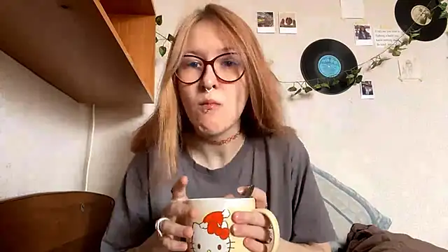 LaureenVielma online show from March 21, 2026, 7:09 am